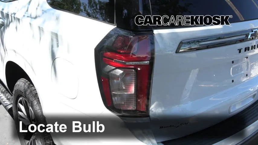 2021 Chevrolet Tahoe Z71 5.3L V8 Éclairage Feux de position arrière (remplacer ampoule)